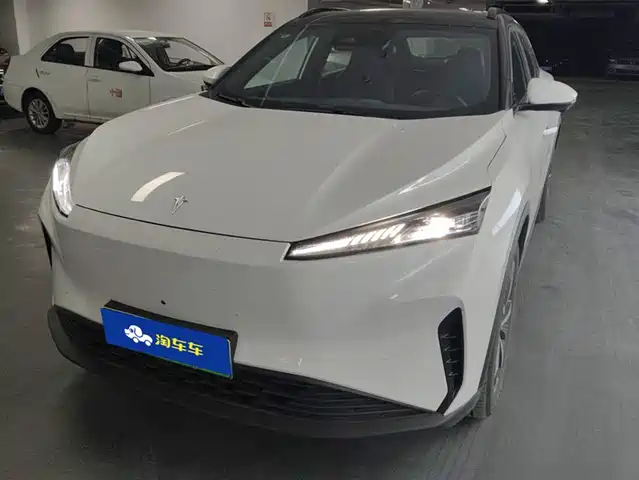 SHOW THE WORLD SHOW BOUNDARY 06 2025