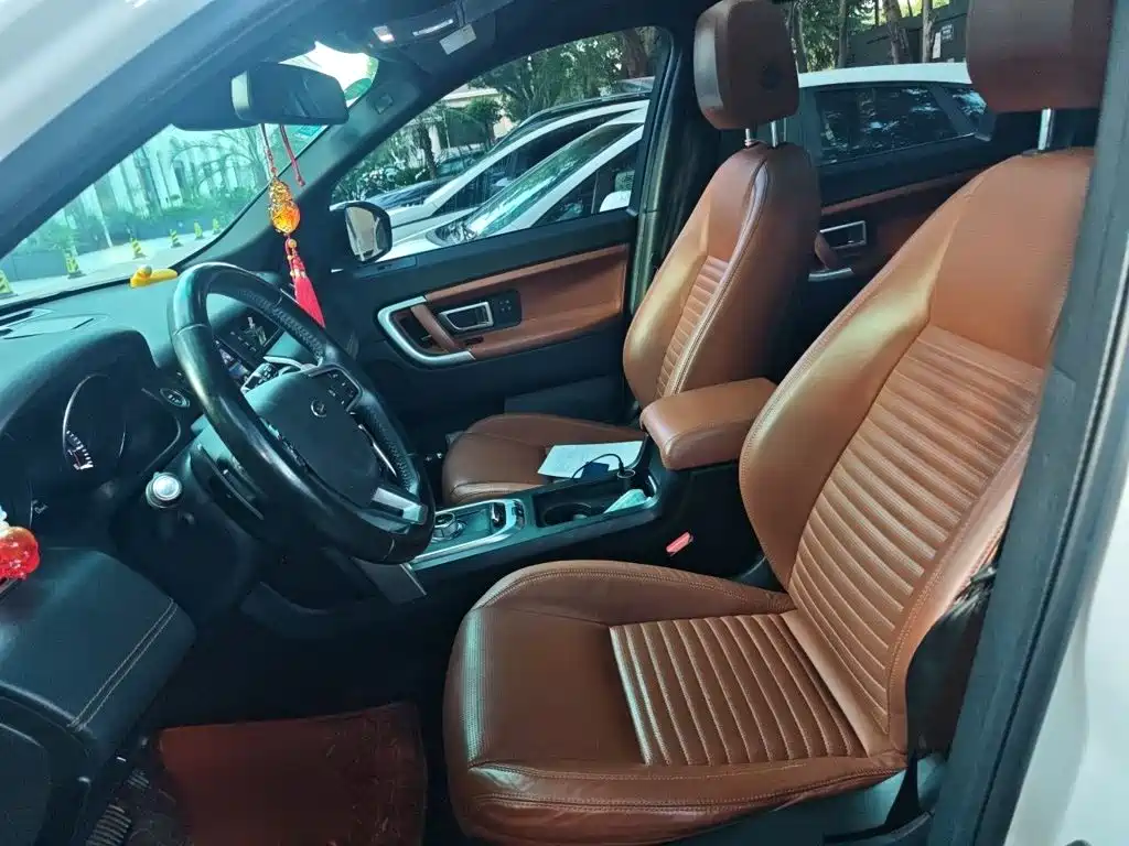 Land Rover Discovery Sport — миниатюра 8