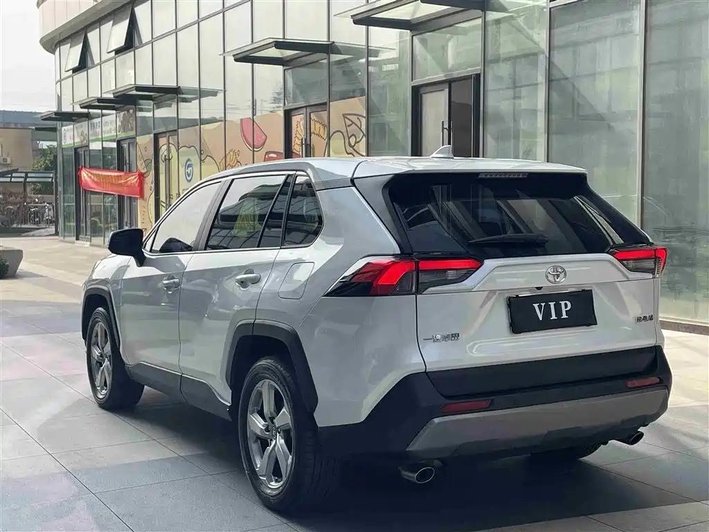 TOYOTA RAV4 RONGFANG