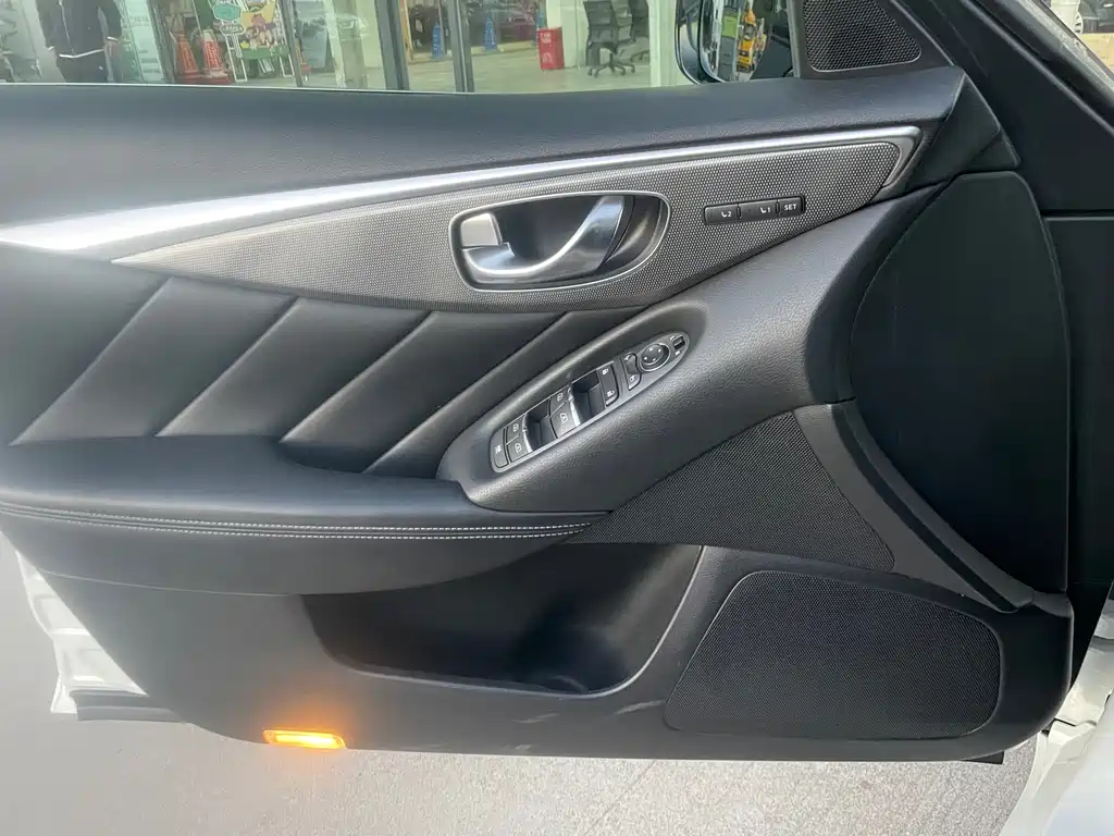 Infiniti Q50 — миниатюра 9