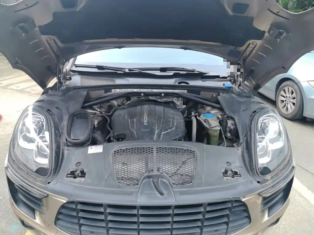 Porsche Macan — миниатюра 11