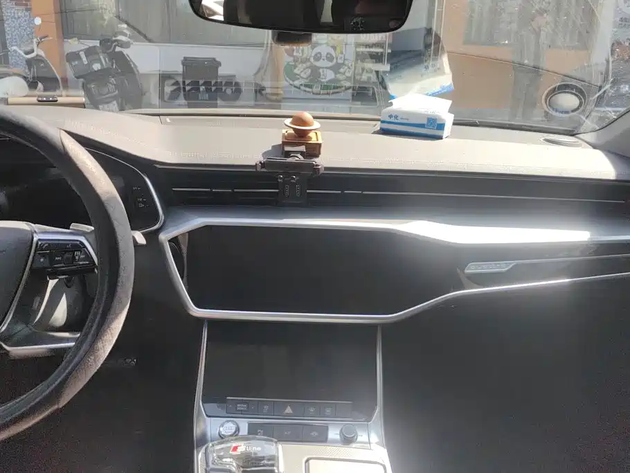 Audi A7L — миниатюра 13