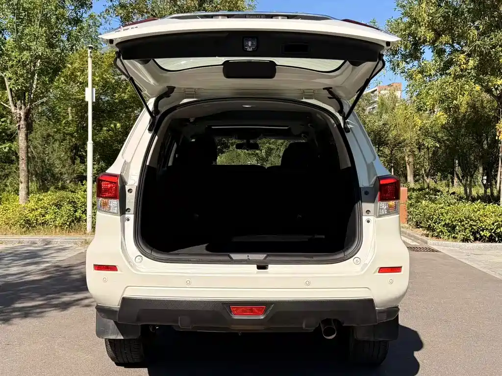 Nissan Terra — миниатюра 23