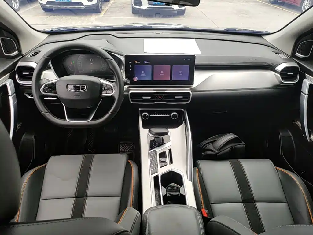 Geely Binyue — миниатюра 10