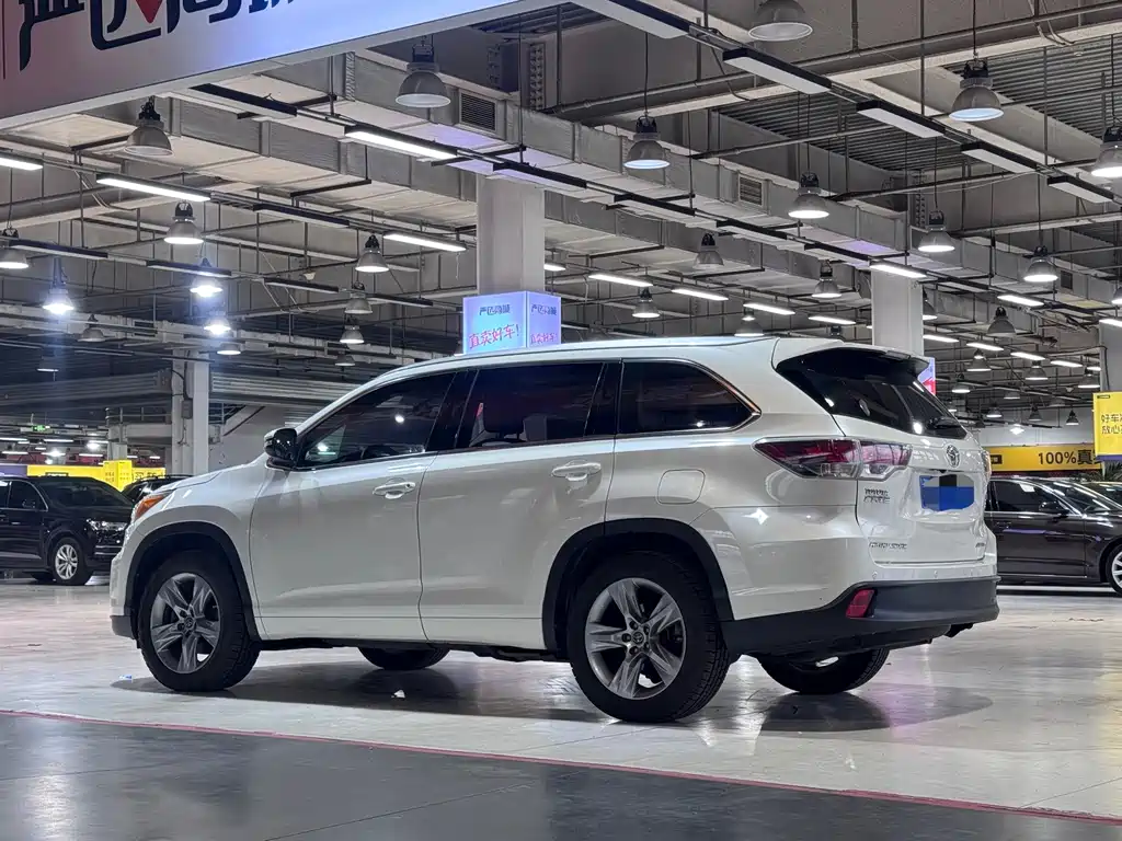 Toyota Highlander — миниатюра 6