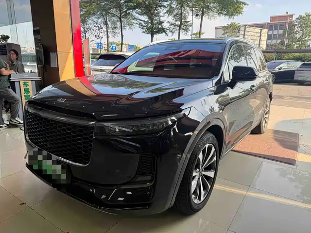 Li Auto ONE