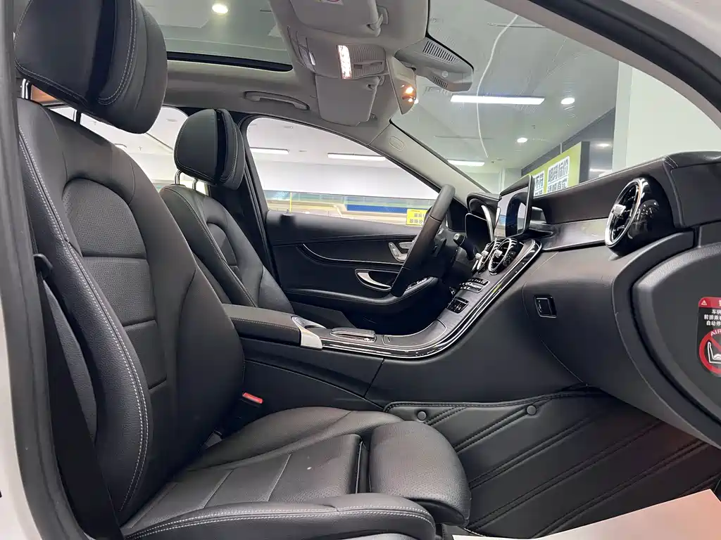 Mercedes-Benz C-Class — миниатюра 21