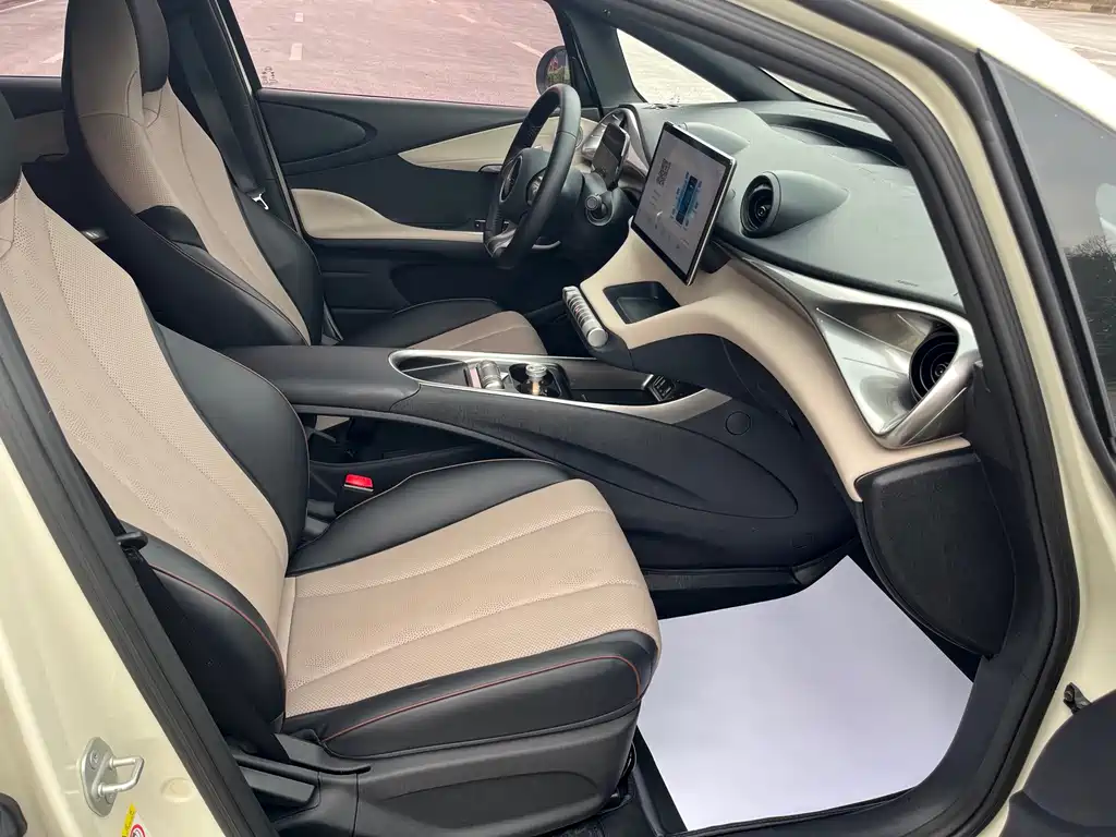BYD Dolphin — миниатюра 11