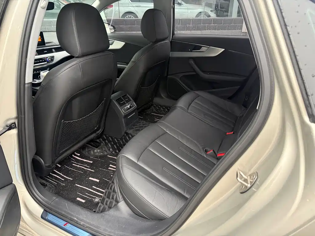 Audi A4L — миниатюра 6
