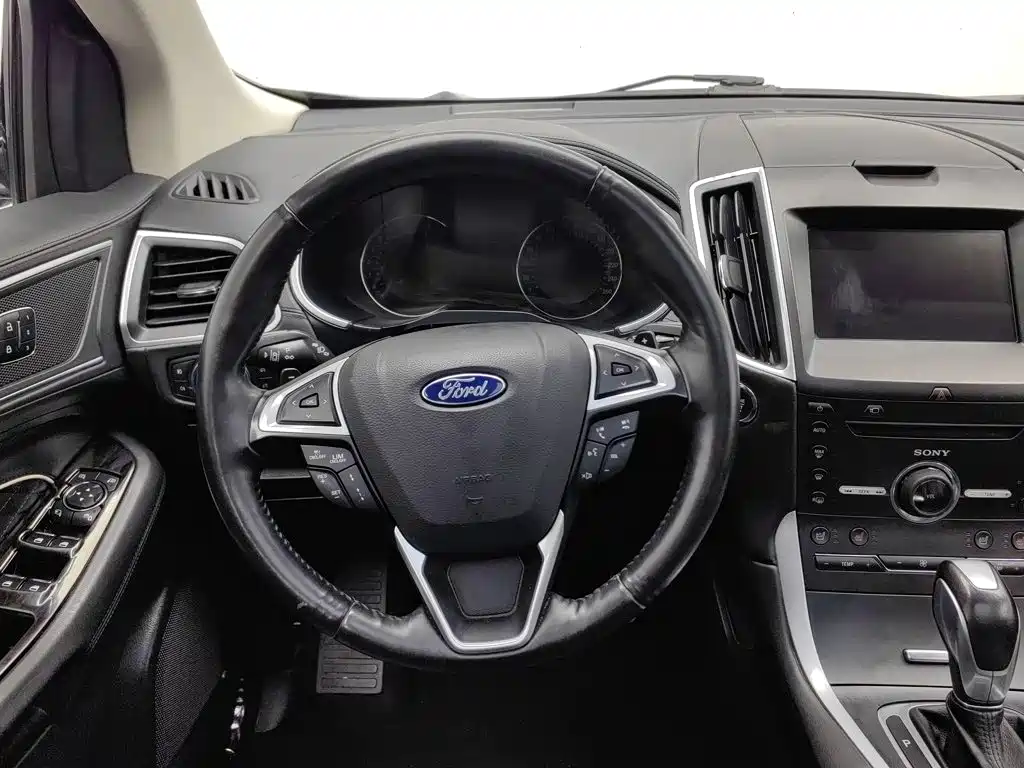Ford Edge — миниатюра 11