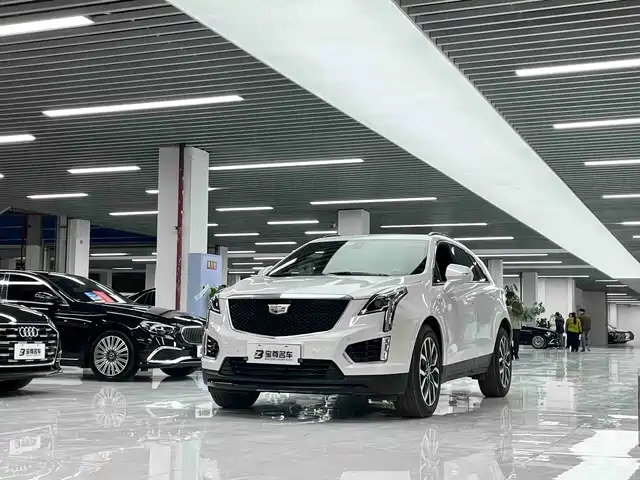 CADILLAC XT5