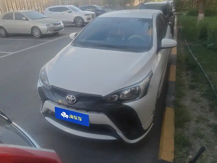 Toyota Yaris L — миниатюра 2