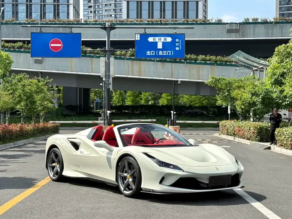 Ferrari F8 2020 Spider 3.9T V8