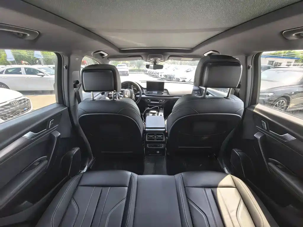Audi Q5L 2024 40 TFSI Luxury