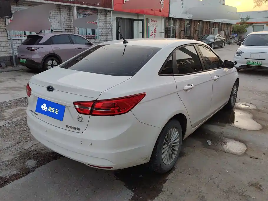 Ford Escort — миниатюра 3