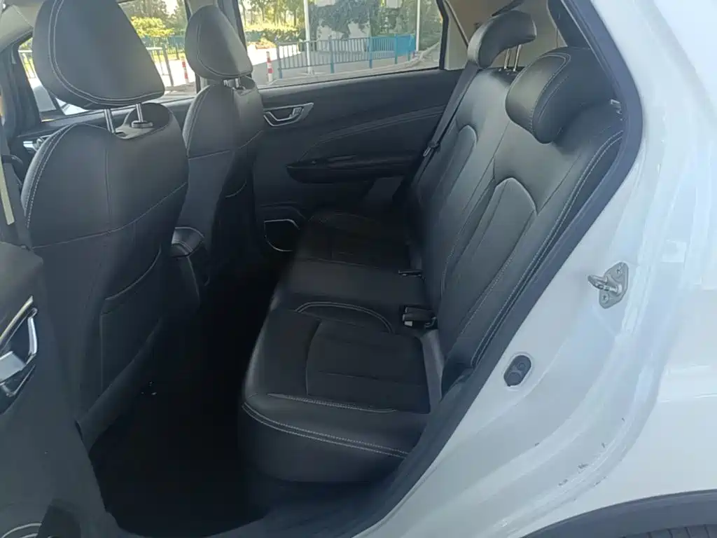 Geely Vision X3 — миниатюра 17