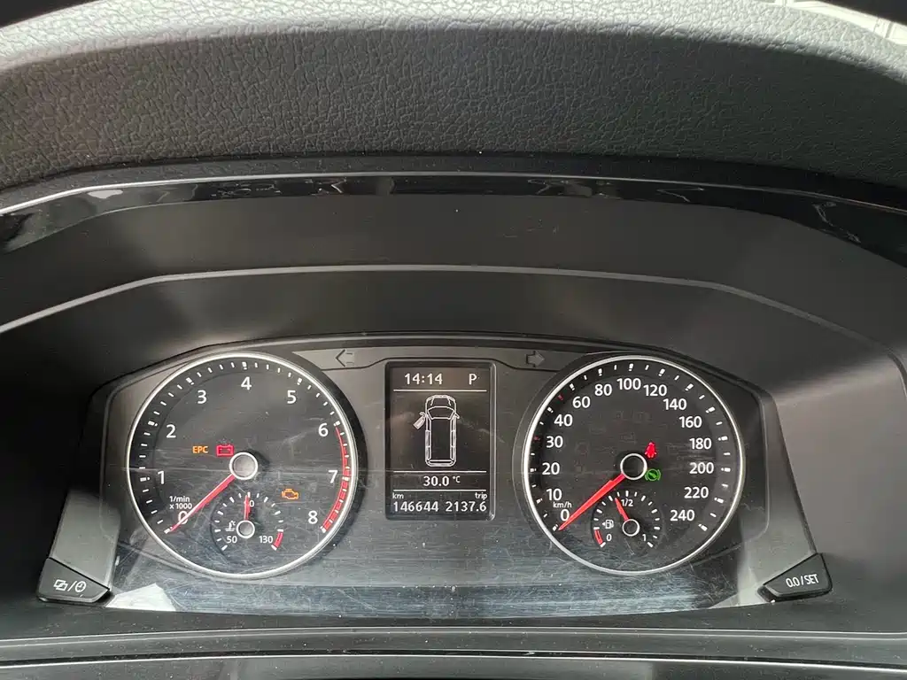Volkswagen Caravelle 2019 2.0TSI Luxury 7 мест