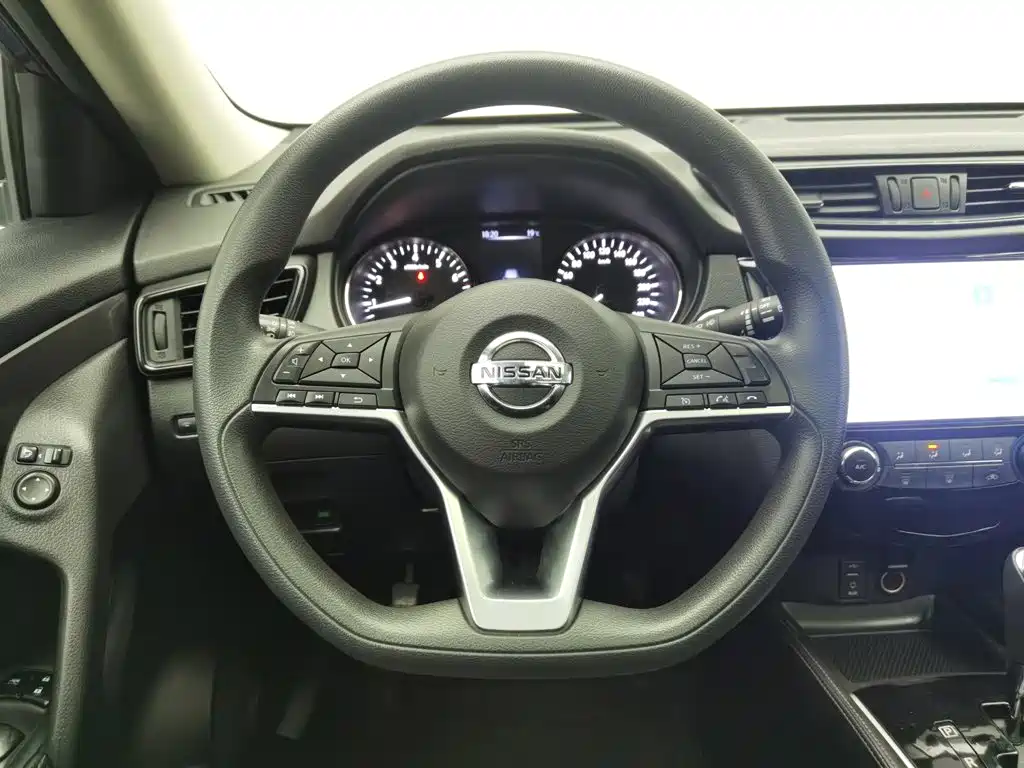 Nissan X-Trail — миниатюра 11