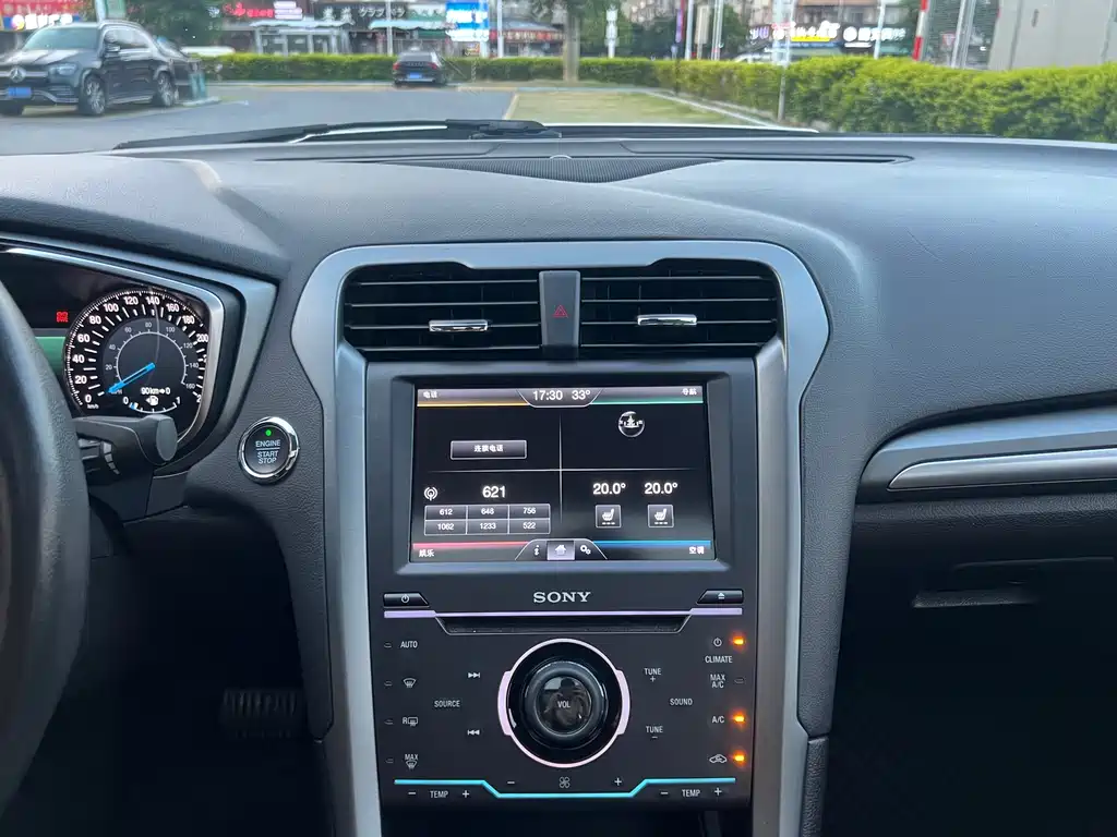 Ford Mondeo — миниатюра 16