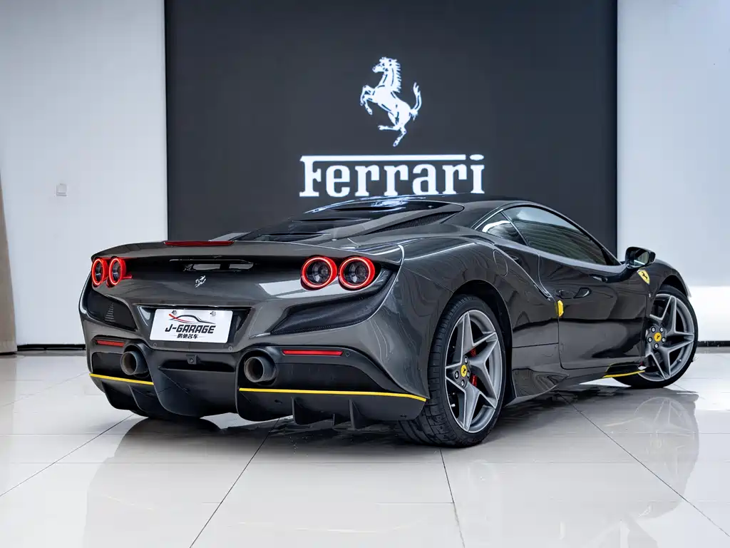 Ferrari F8 — миниатюра 7