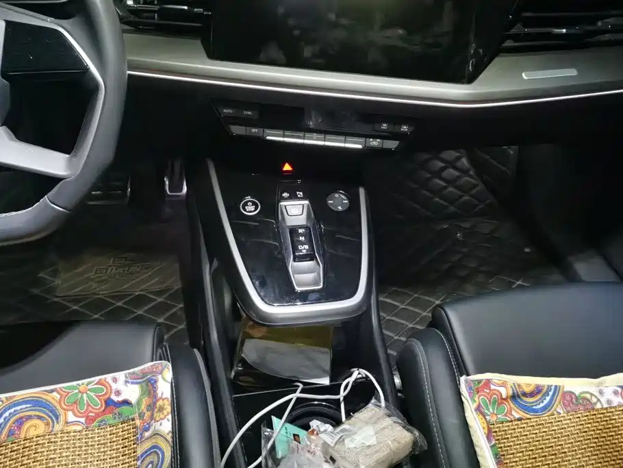 Audi Q4 e-tron — миниатюра 16