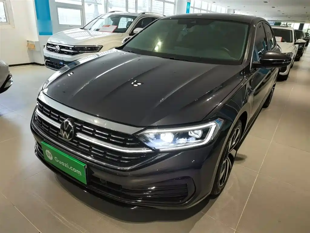 Volkswagen Sagitar 2024