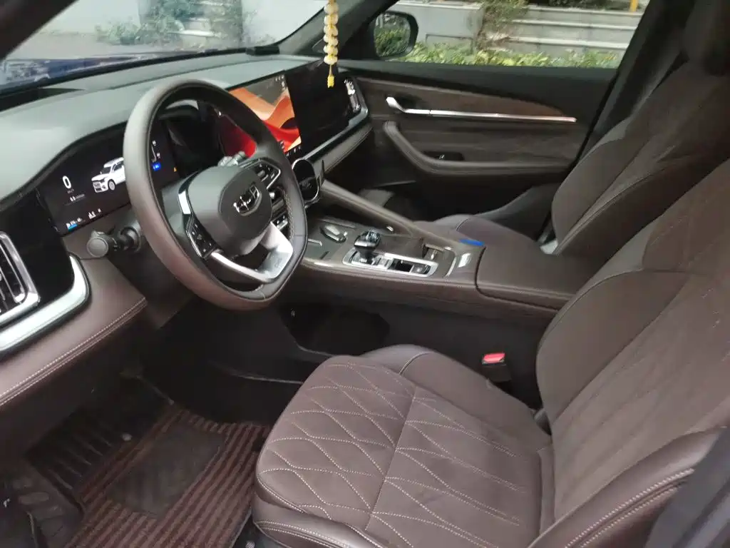 Geely Xingyue L — миниатюра 11