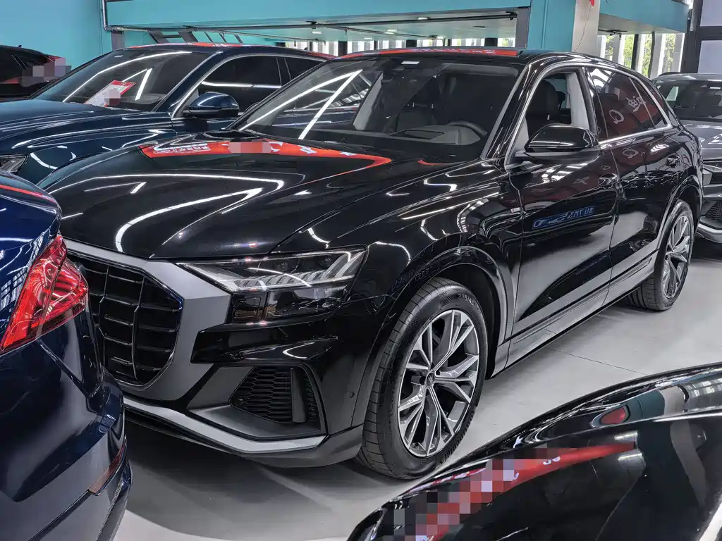Audi Q8 2022