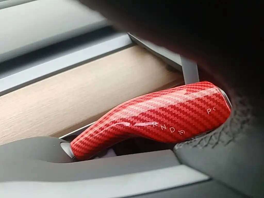 Tesla Model 3 — миниатюра 14