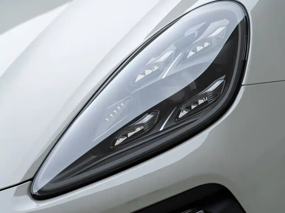 Porsche Cayenne — миниатюра 5