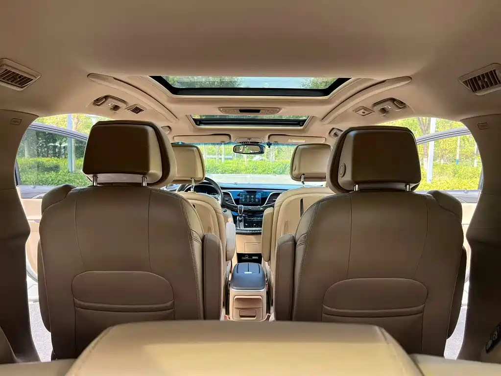 Buick GL8 — миниатюра 19
