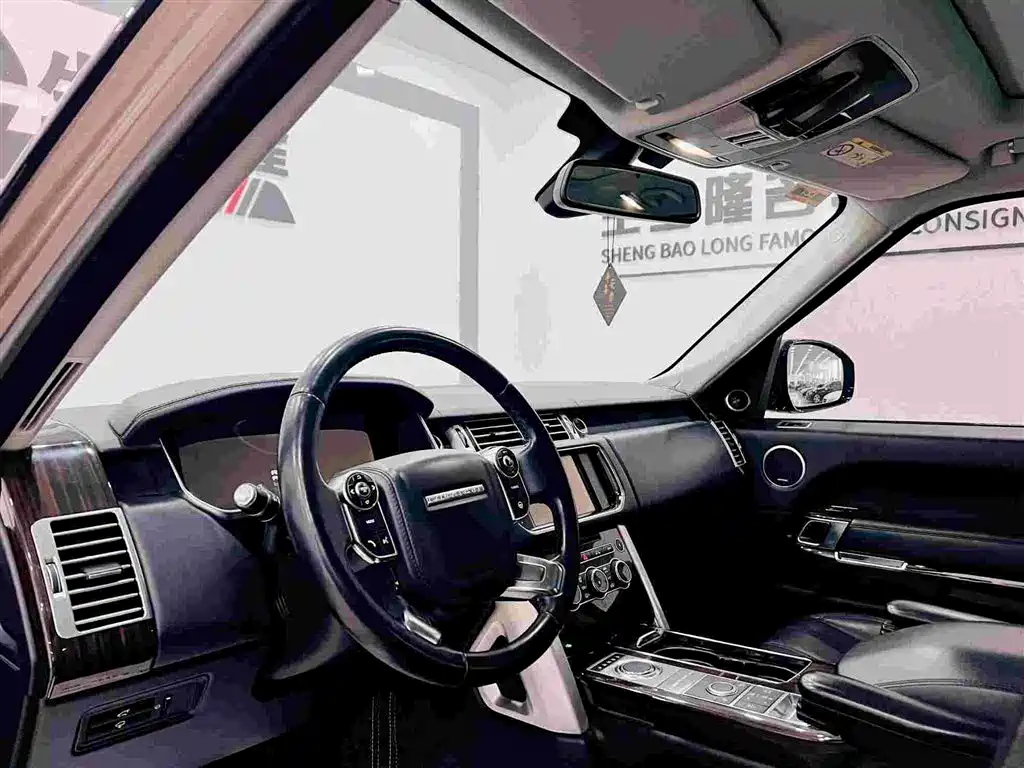 Land Rover Range Rover 2013 NA 5.0 V8 Vogue SE