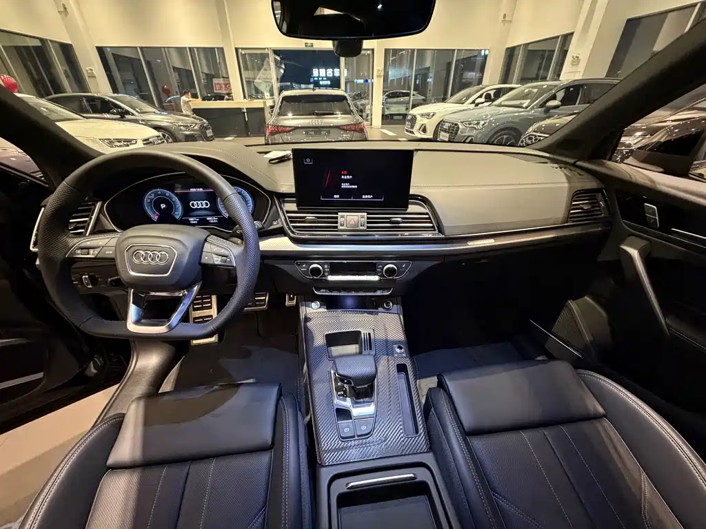 Audi Q5L — миниатюра 10