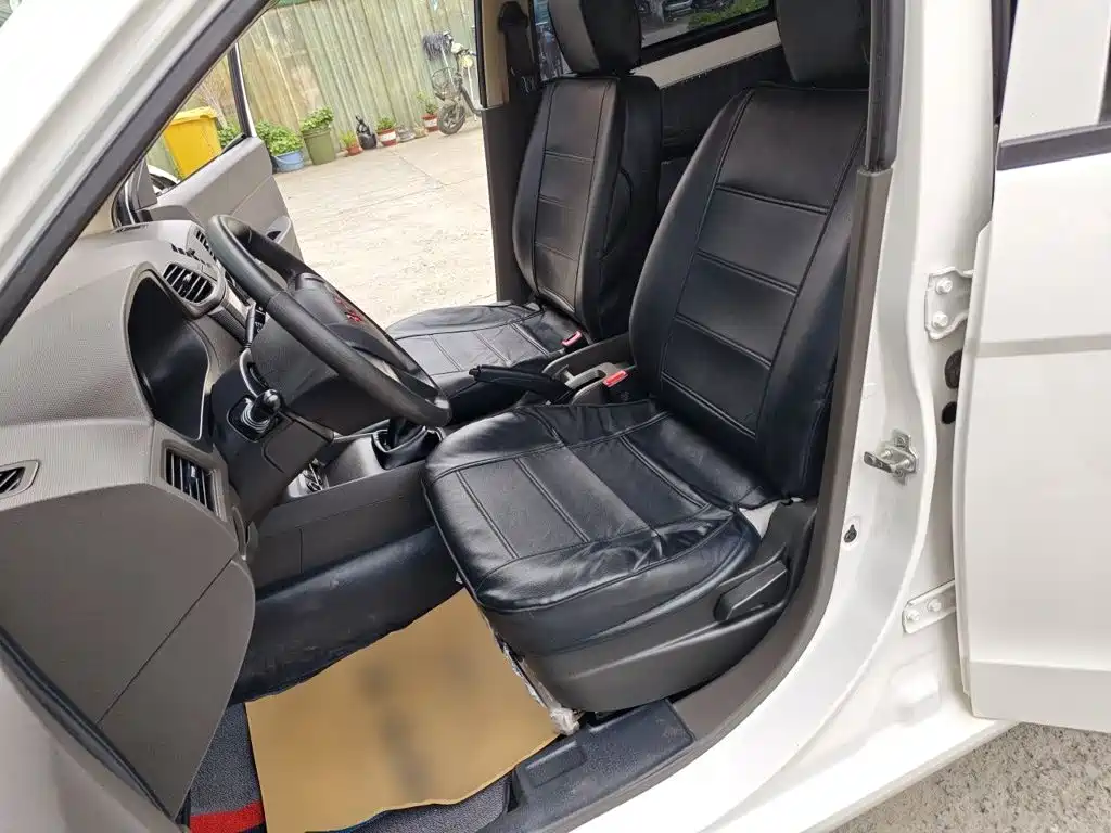 Wuling Hongguang — миниатюра 16