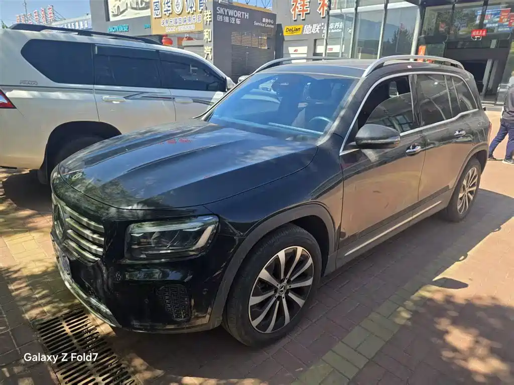 Mercedes-Benz GLB 2024