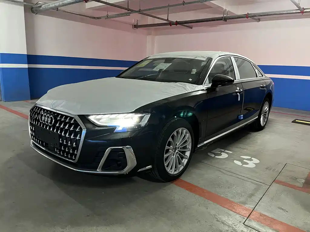 Audi A8 0