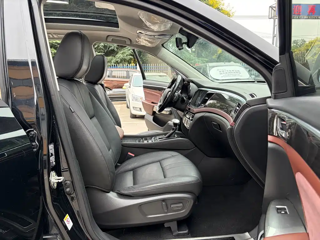 GAC Motor Trumpchi GS8 — миниатюра 6