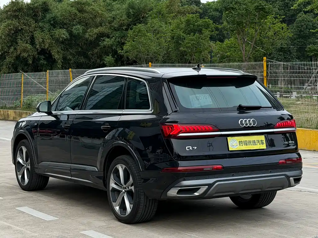 Audi Q7 2020 55 TFSI quattro S line Luxury