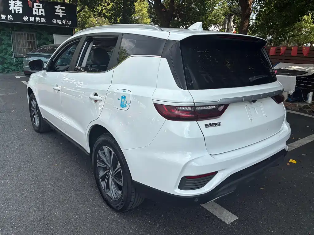 Geely Vision X6 — миниатюра 4