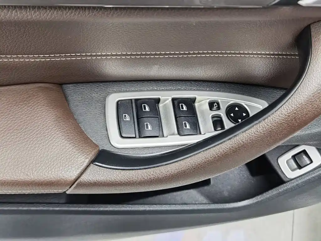 BMW X1 — миниатюра 9
