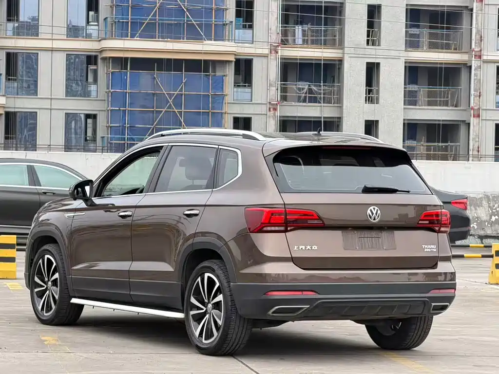 Volkswagen Tharu 2020 280TSI Luxury VI
