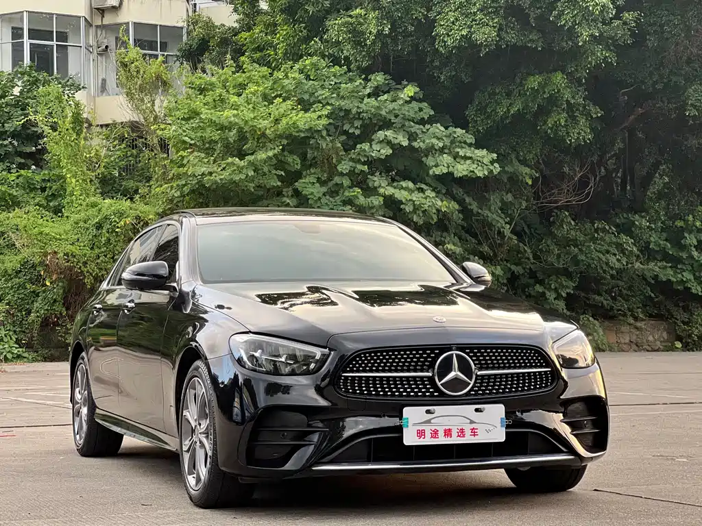 Mercedes-Benz E-Class — миниатюра 3