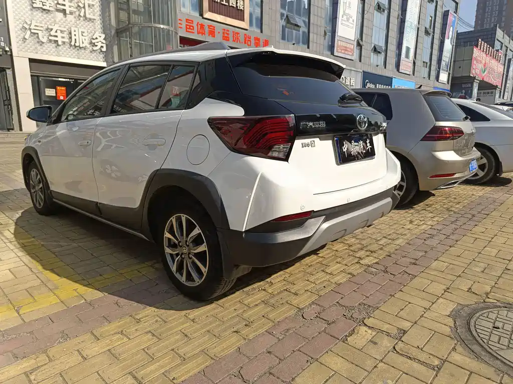 TOYOTA YARIS L ZHIXUAN