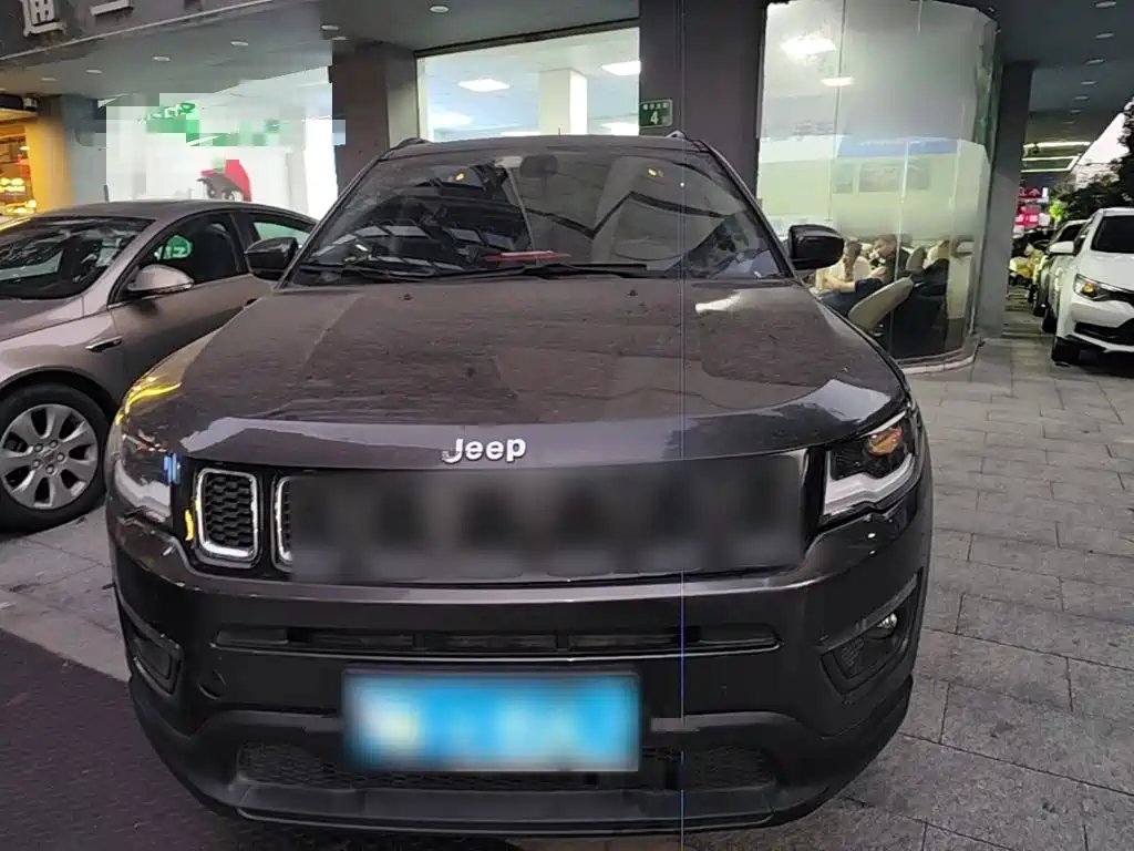Jeep Compass — миниатюра 3