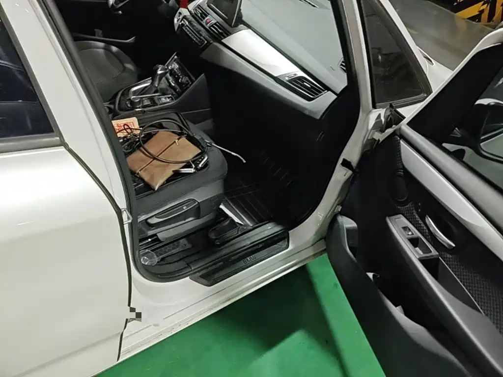 BMW 2 Series Gran Tourer — миниатюра 9