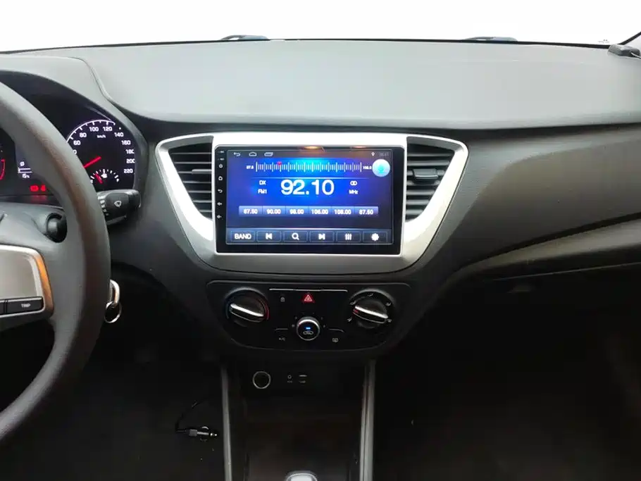 Hyundai Verna — миниатюра 13
