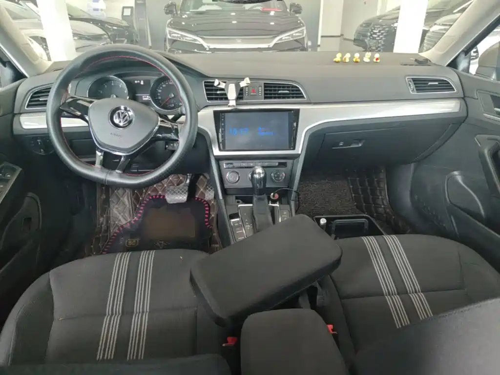 Volkswagen Lamando — миниатюра 10