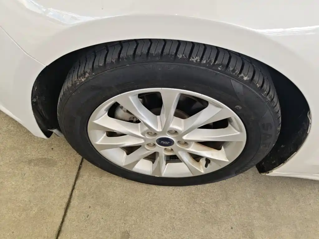Ford Mondeo — миниатюра 23