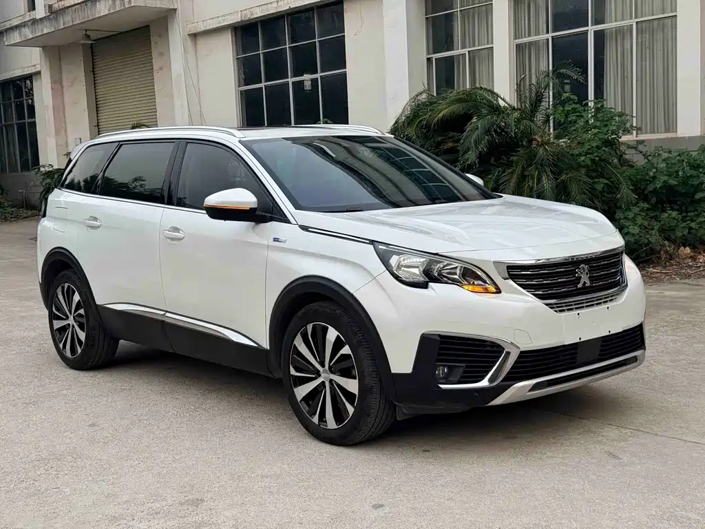 Peugeot 5008 — миниатюра 3