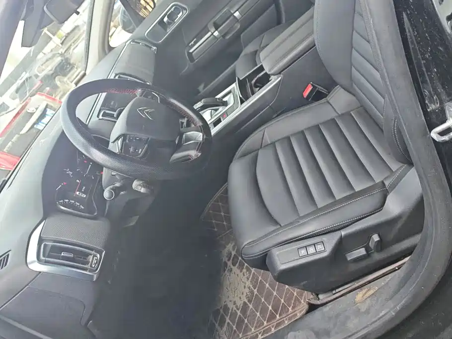 Citroen C6 — миниатюра 9